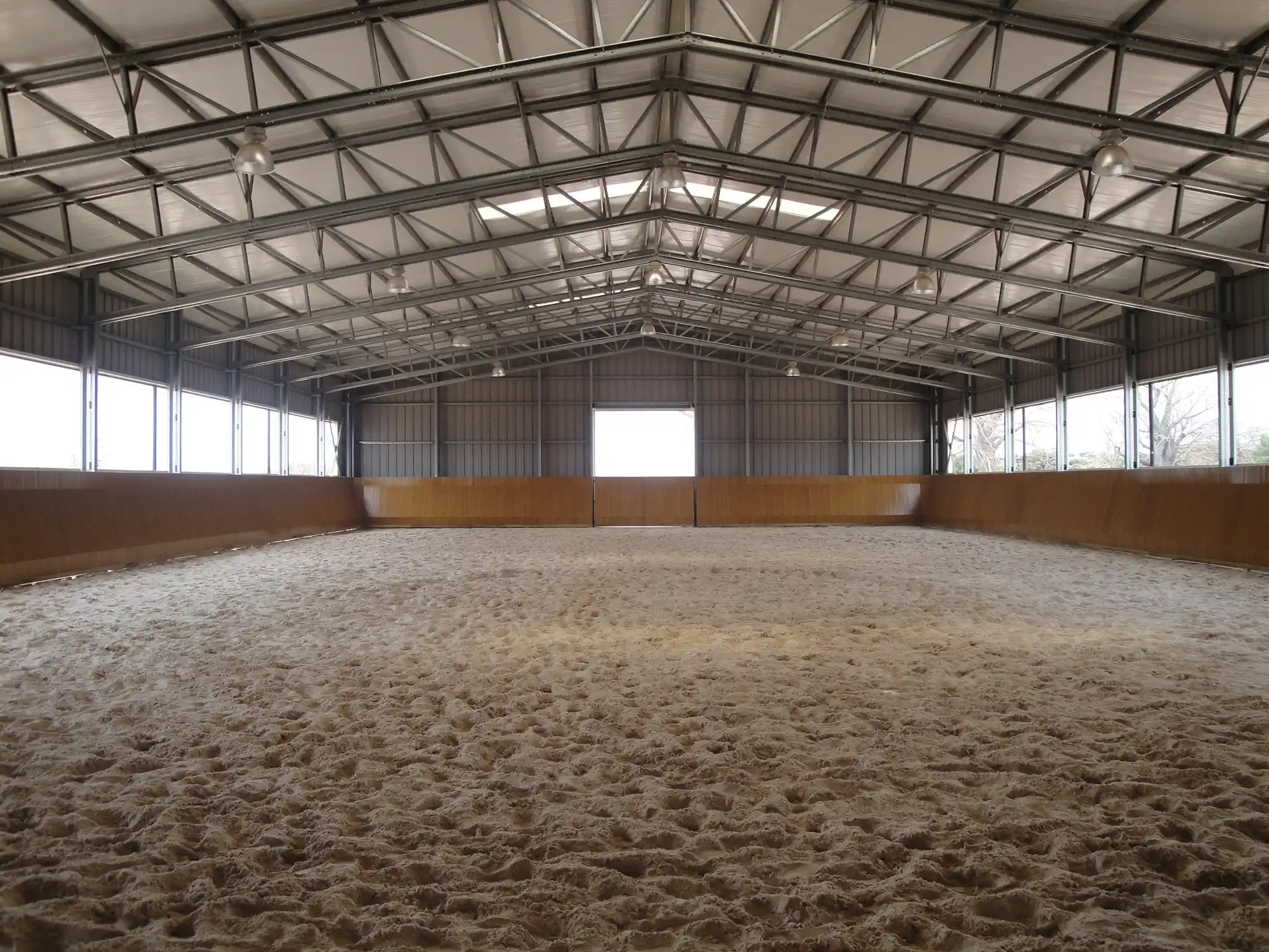 Llyda Stab Sports Hall Horse Arena Interior Frisomat