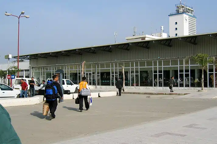 Aeroport algérien d Alger Industrial Buildings Exterior Frisomat