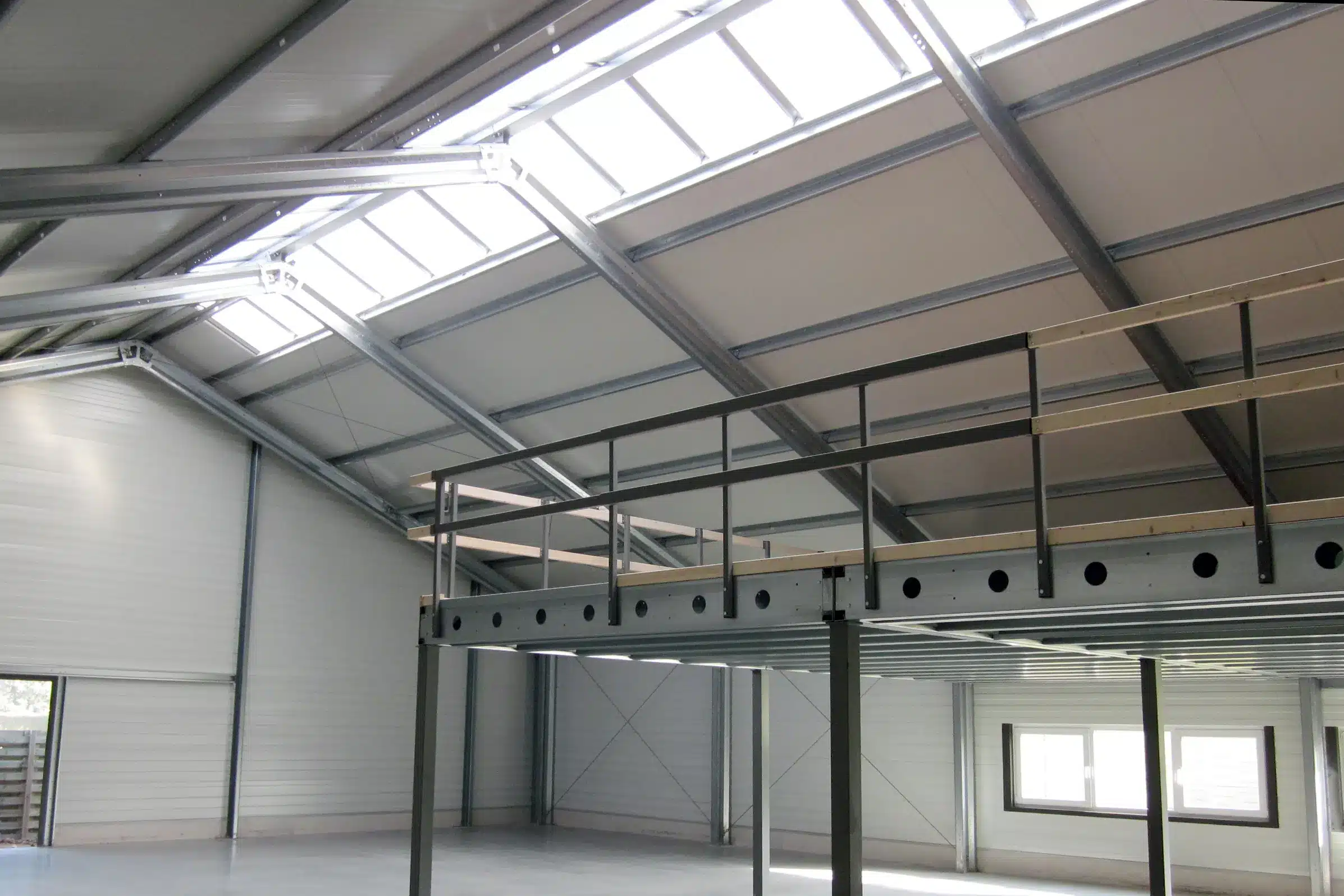 Mezzanines - create extra space in your building | Frisomat