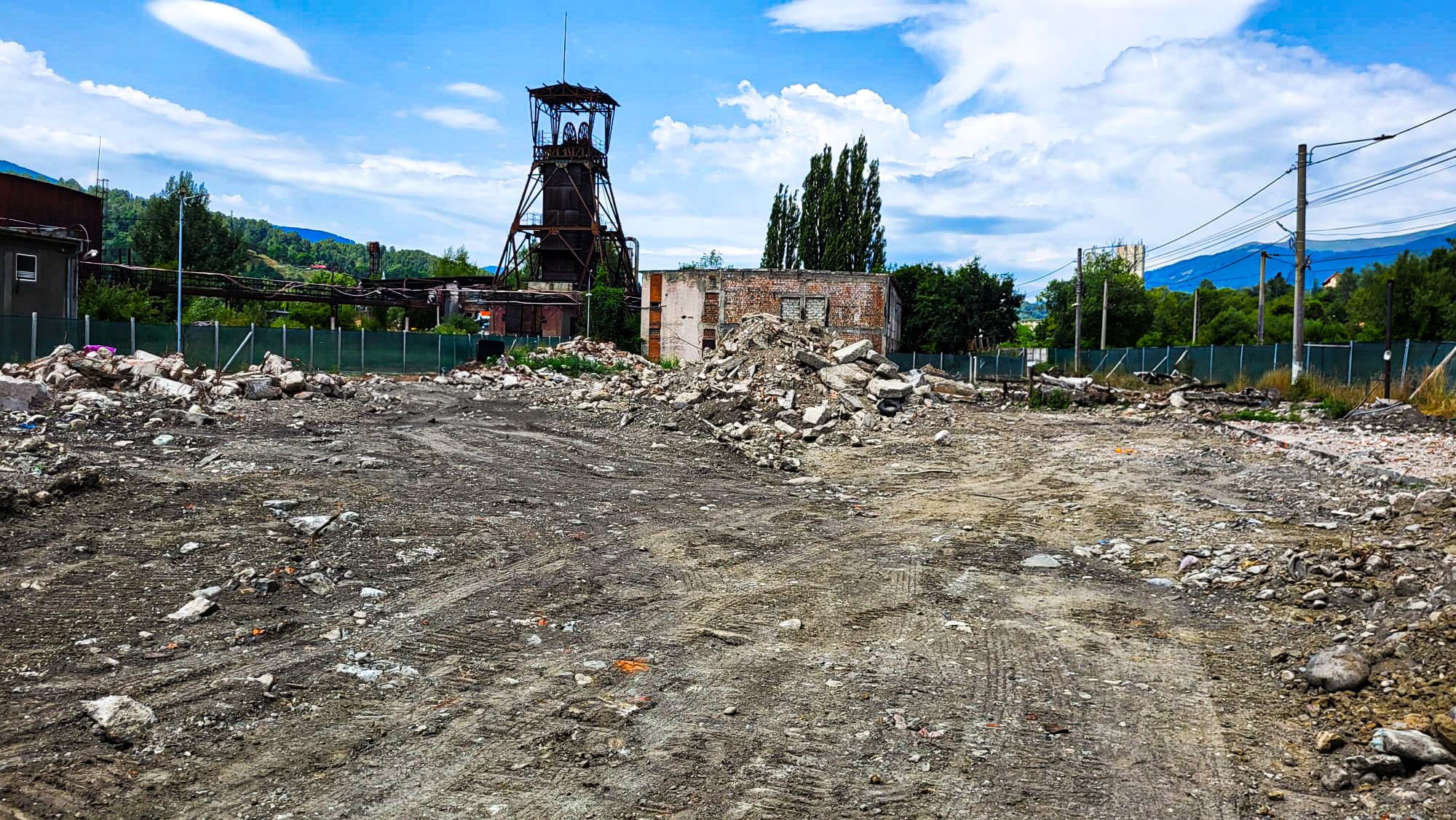 2 diacom prestcom hala metalica depozit birouri lupeni hunedoara frisomat romania 6