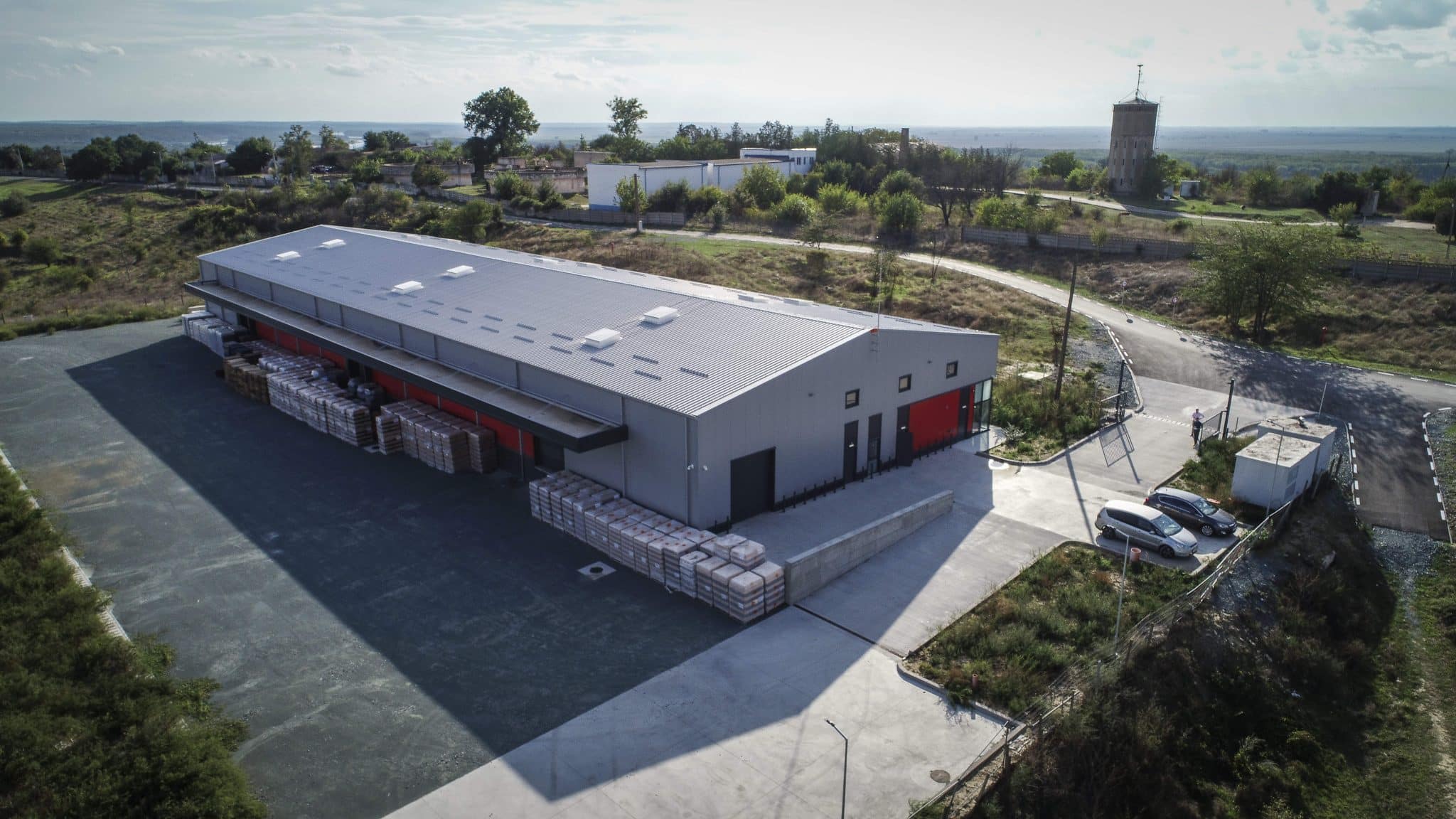 eficienta energetica a unei hale metalice scaled