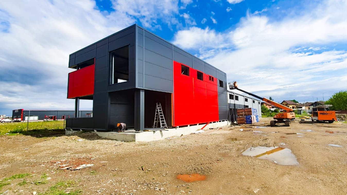 kadata Roman showroom depozit 590 mp 9