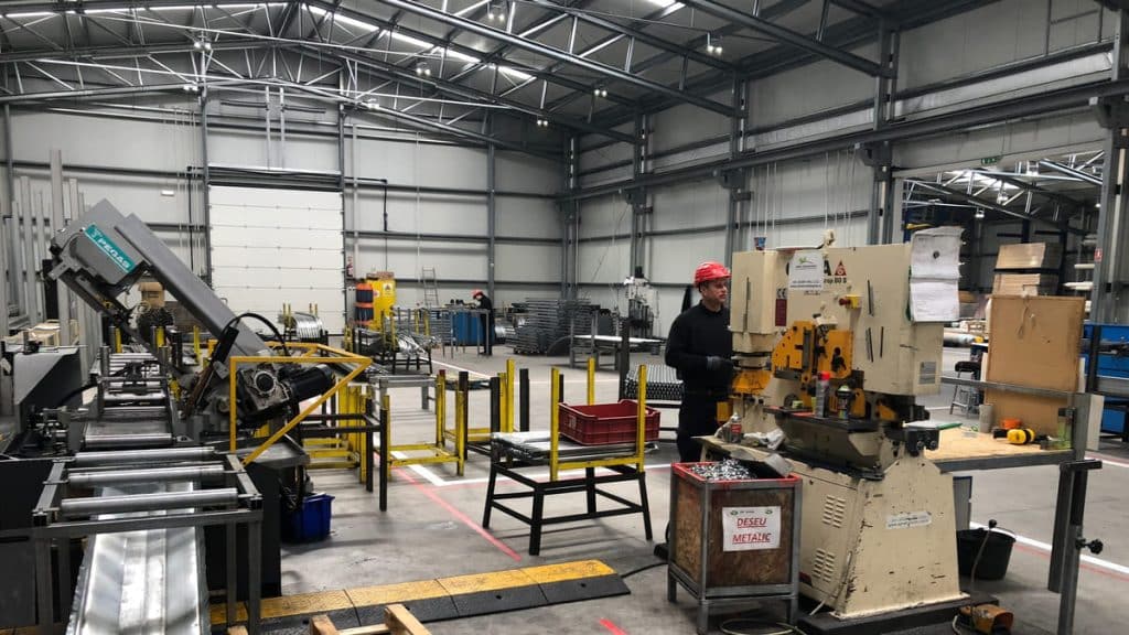 hala metalica de productie frisomat